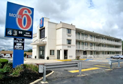 14MOTEL 6