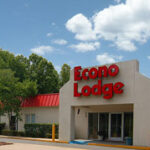 3ECONO LODGE