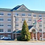 COUNTRY INN & SUITES