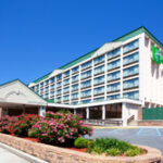 HOLIDAY INN