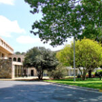 HOWARD JOHNSON & QUALITY INN