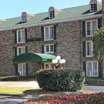OGLETHORPE INN & SUITES