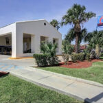33MOTEL 6