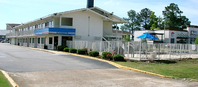 RODEWAY INN EAST