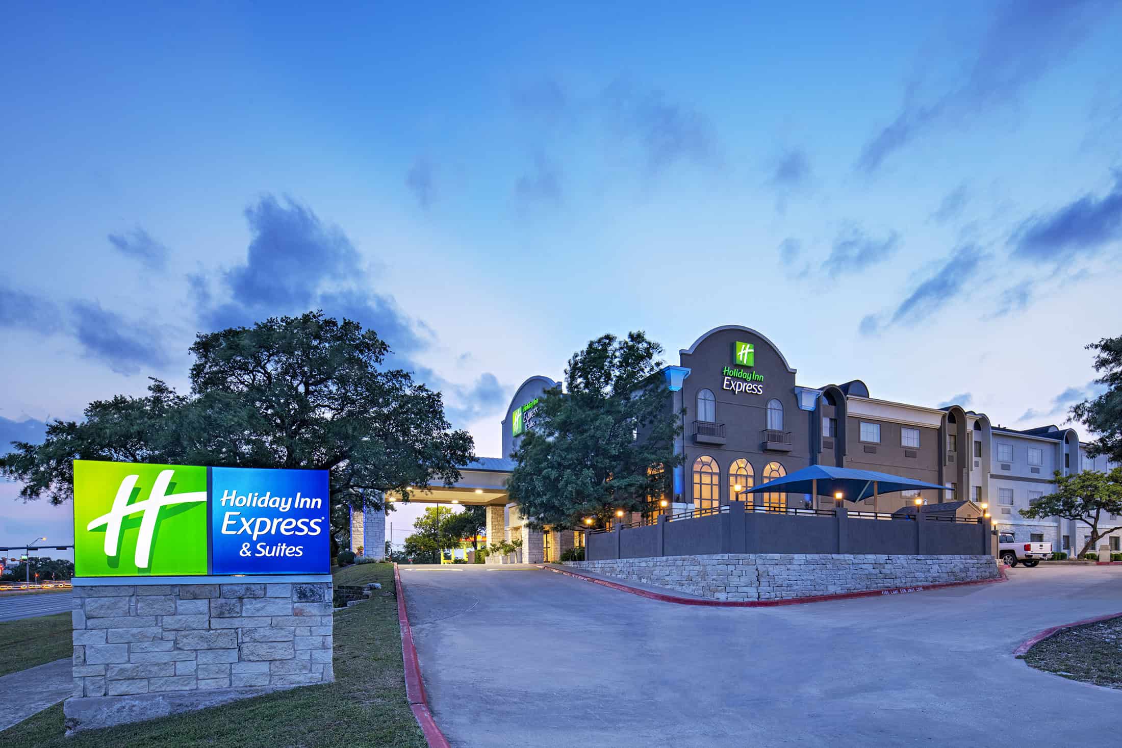Call For Offers: Holiday Inn Express & Suites Cedar Park Austin, Texas